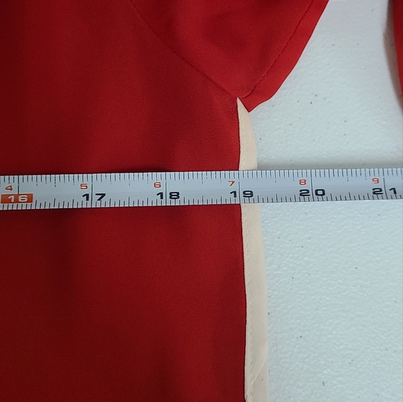 Collective Concepts Red White Trimmed Blouse size Small - Picture 5 of 6